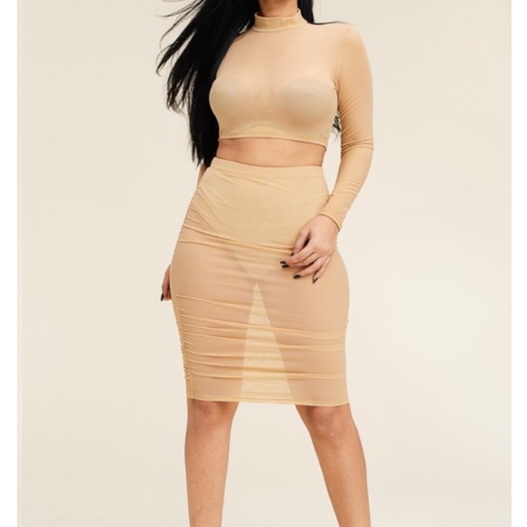 Avail in NUDE mesh skirt set - Picture 2 of 8